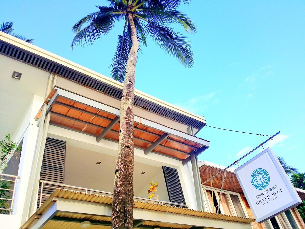 Grand Blue Beach Hotel Manoc-Manoc Exterior photo